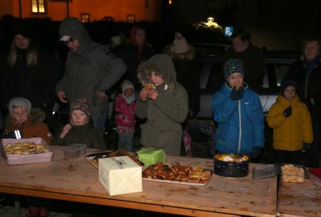 PRIŽIG LUČI 02 FOTO LJUBO VUKELIČ